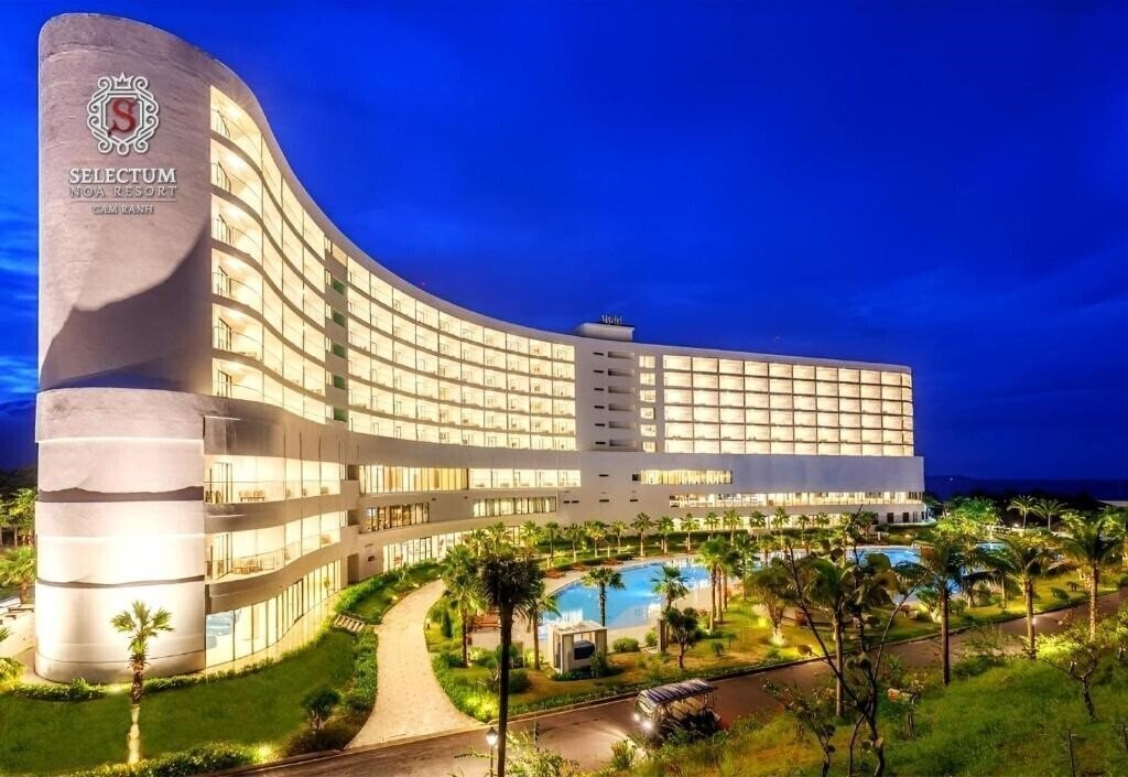 Фото Selectum Noa Resort Cam Ranh 5*