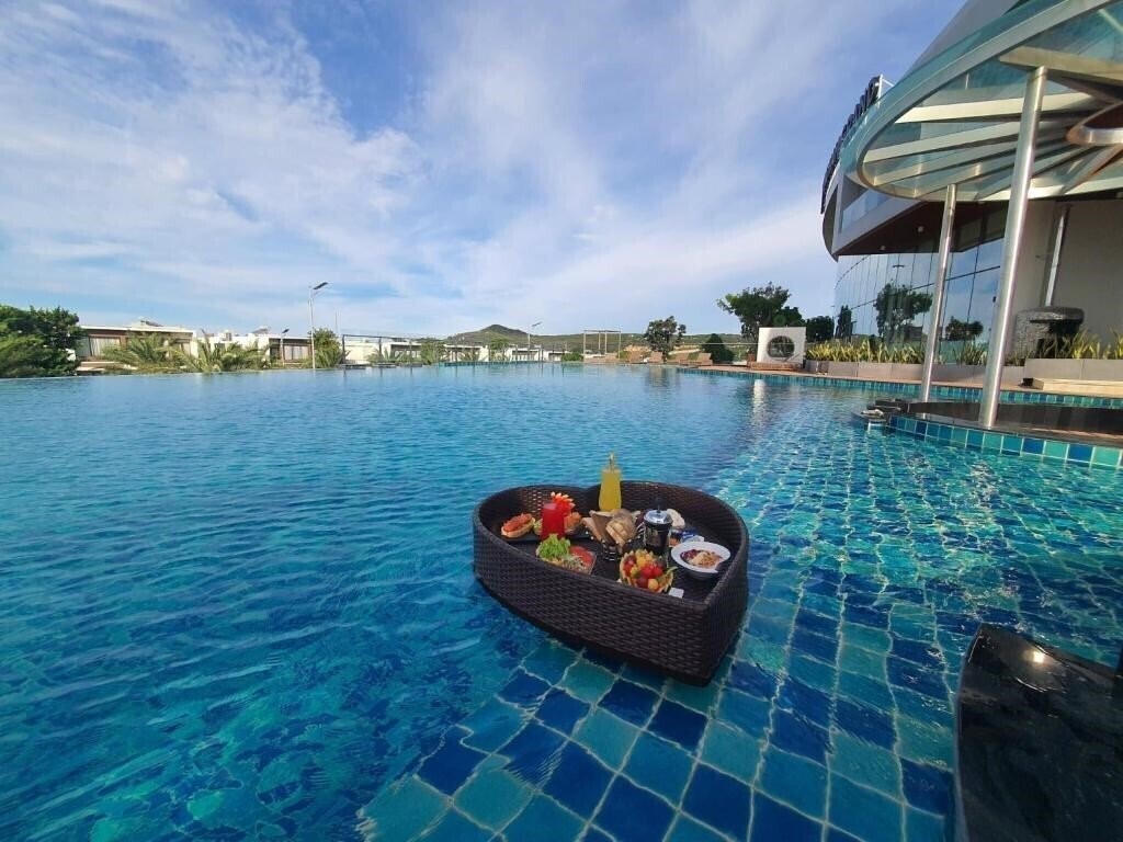 Фотография Wyndham Grand KN Paradise Cam Ranh 5*