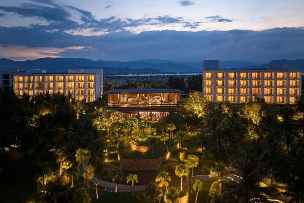 Jw Marriott Cam Ranh Bay Resort & SPA 5* суреті