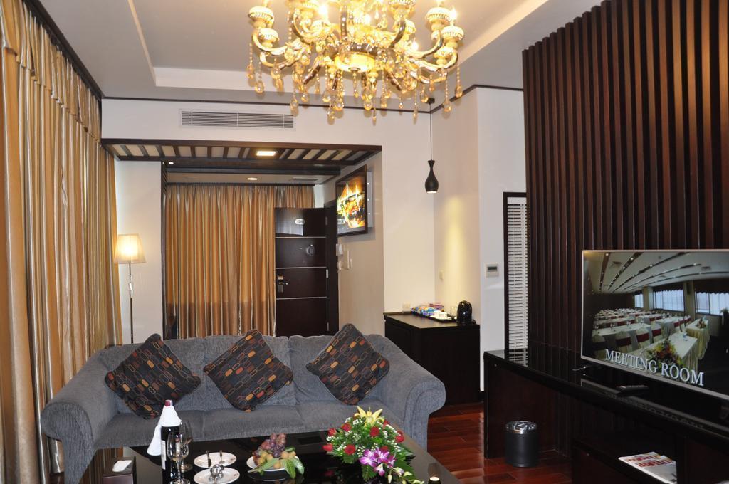 Halong Palace Hotel 4* фотосуреті