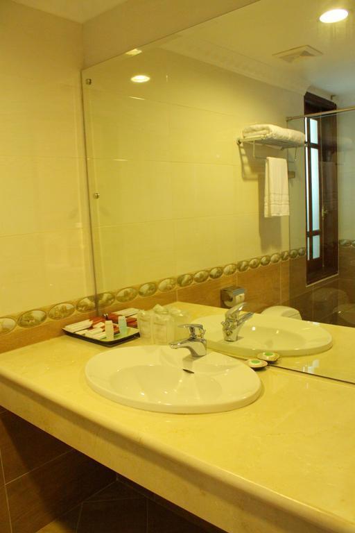 Legacy Hotel Hanoi (ex. Hanoi Legacy Hang Bac) 3* фотосуреті