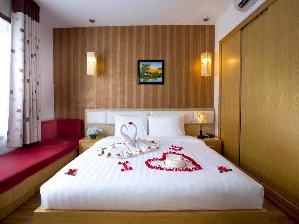 Tu Linh Palace Hotel 2 3* суреті
