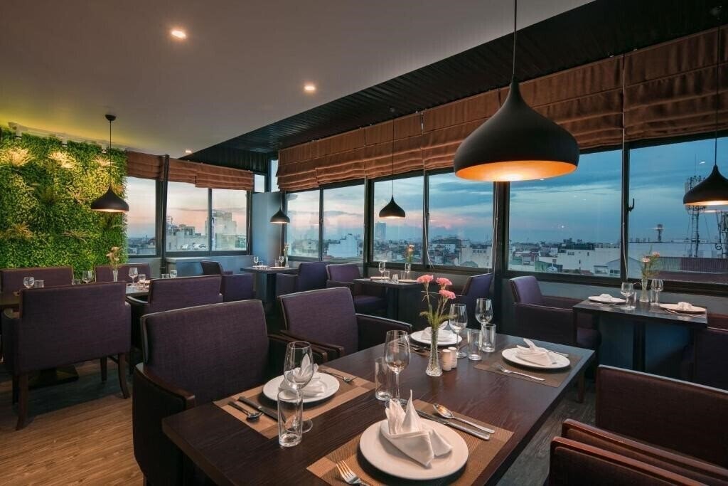 Serene Boutique Hotel (ex. Hanoi Legacy Bat Su) 3* фотосуреті