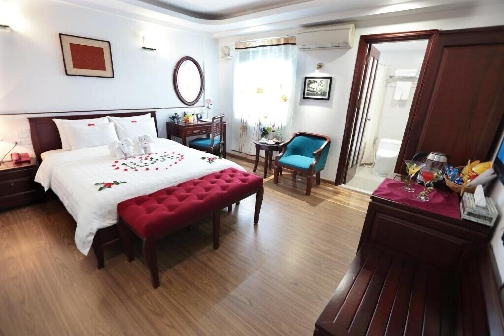 Charming 2 Hotel 3* суреті
