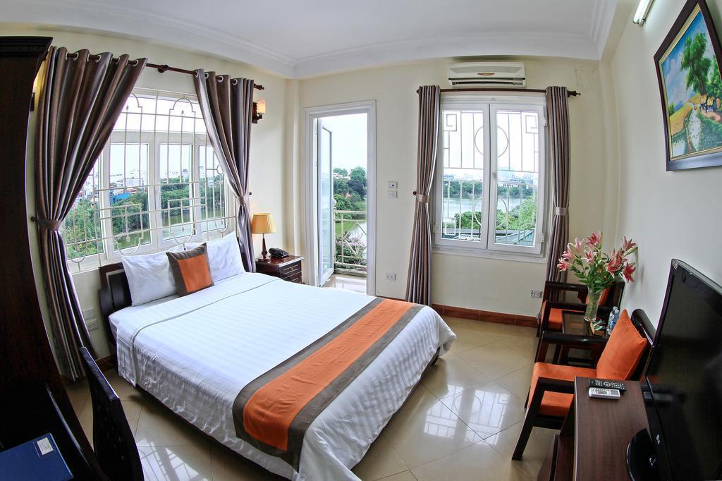 Отель Heart Hotel 3*