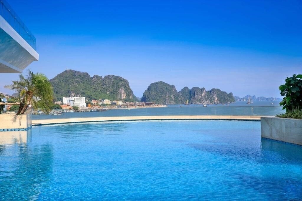 Изображение Wyndham Legend Halong Hotel 5*