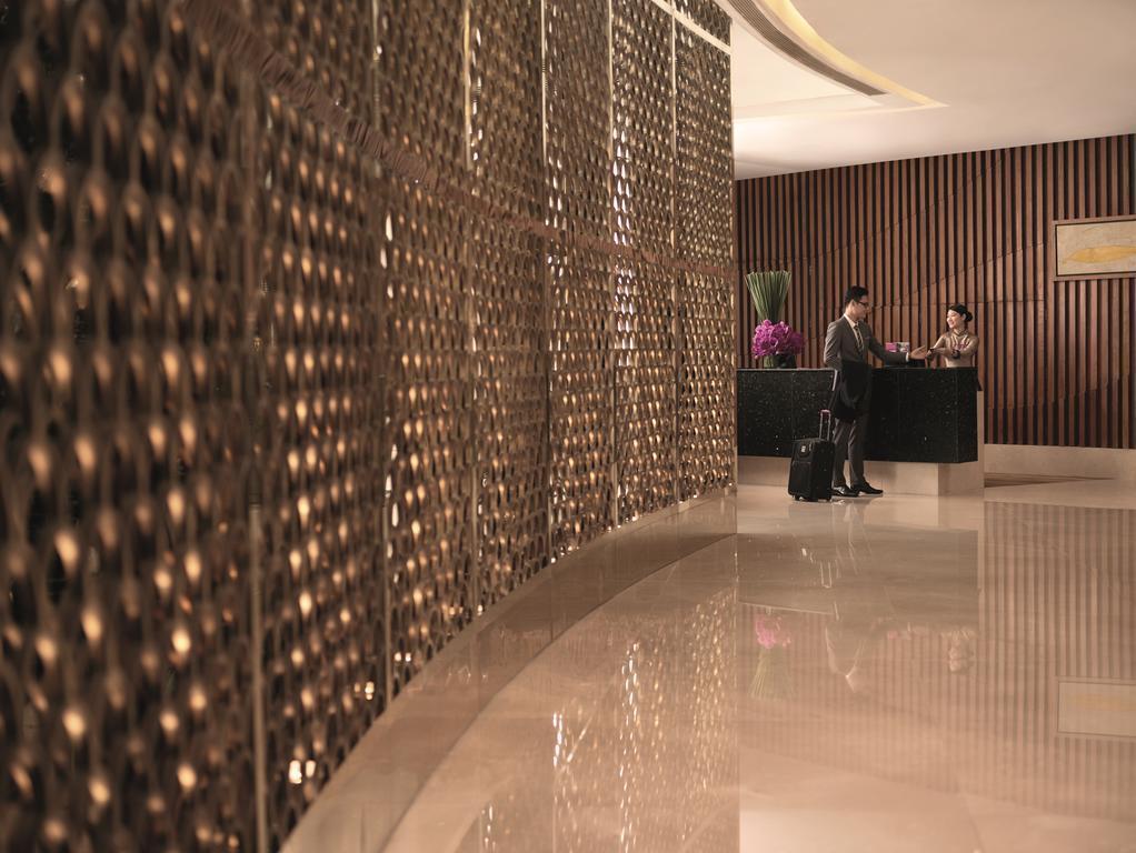 Crowne Plaza West Hanoi 5* фотосуреті