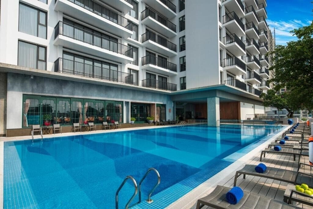Somerset West Point Hanoi 5* қонақ үйі