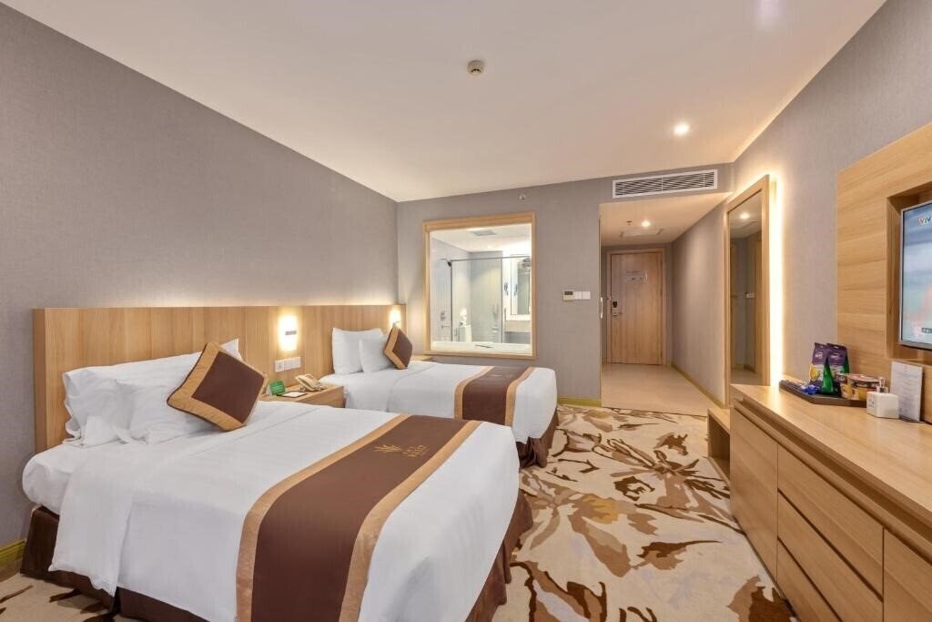 Фото The Reed Hotel 3*