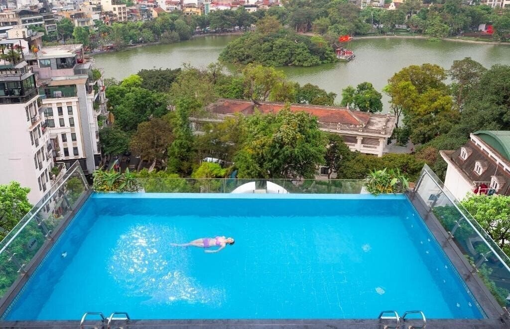 The Oriental Jade Hotel 5* қонақ үйі