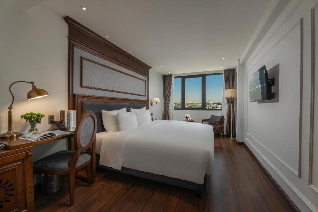 The Q Boutique Hotel 4* қонақ үйі
