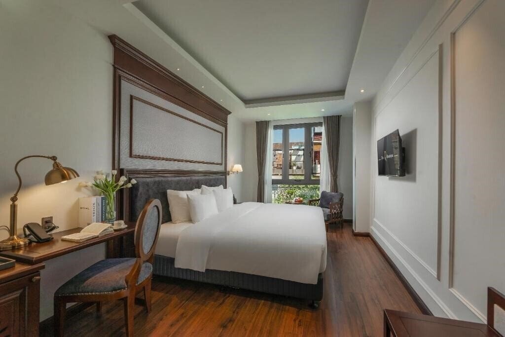Фото The Q Boutique Hotel 4*
