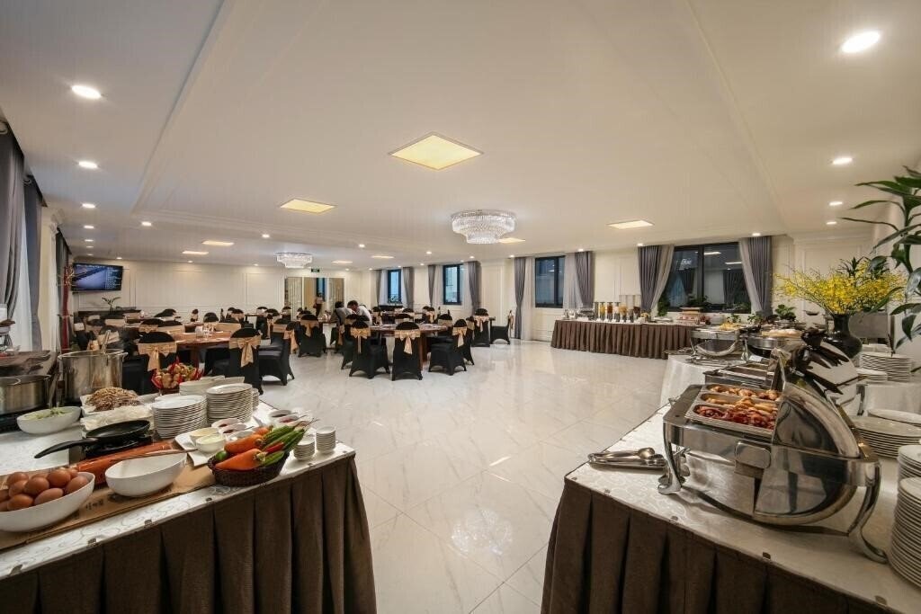 Изображение Adonis Hotel 3*