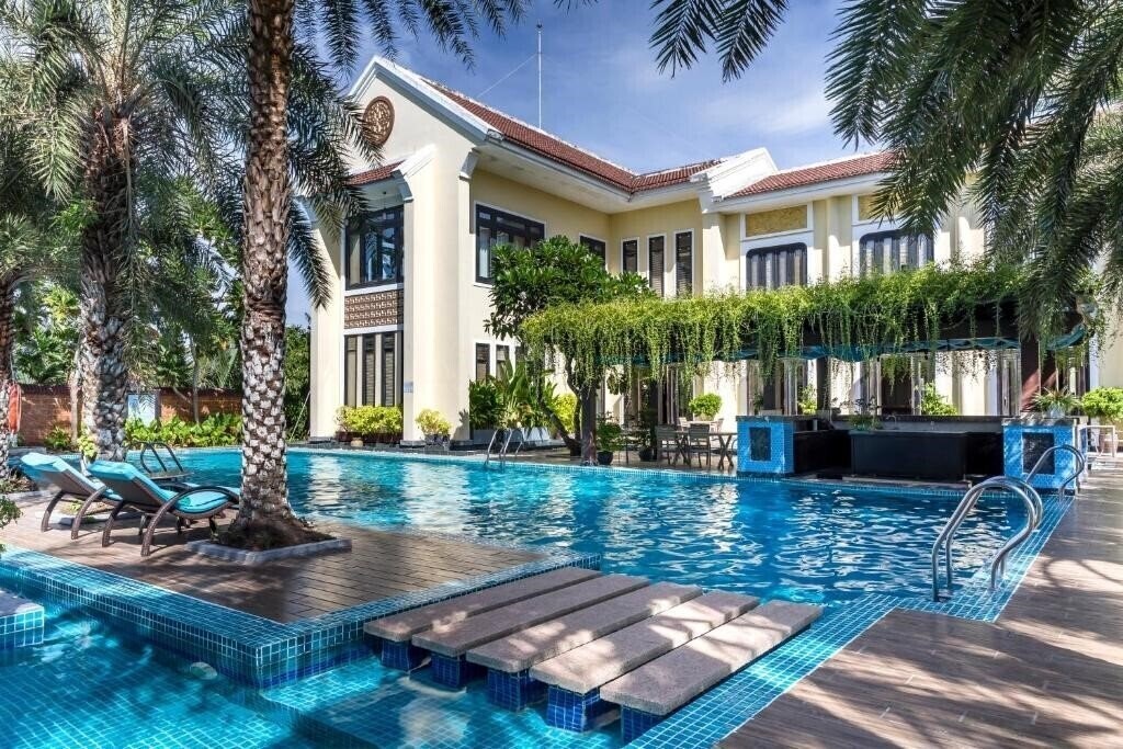 Koi Resort & Spa 5* қонақ үйі