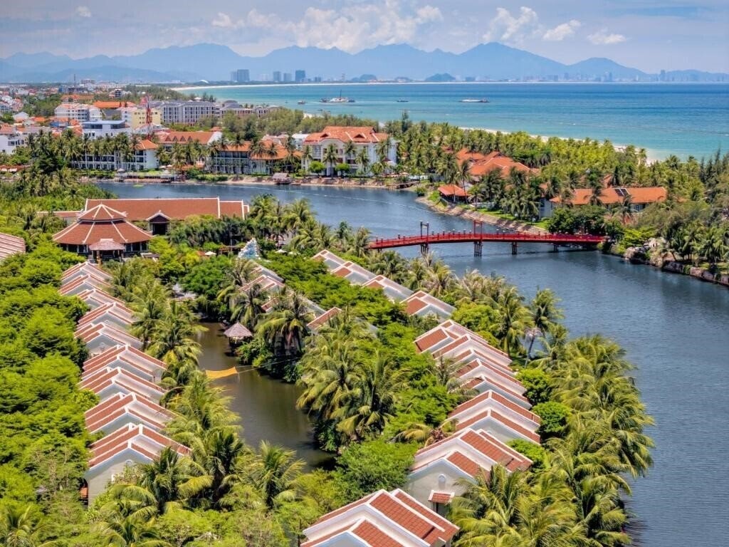 Отель Koi Resort & SPA 5*