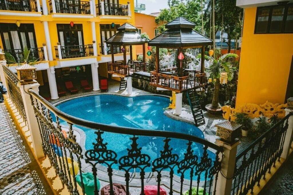 iHome Hoi An (ex. Acacia Hoi An, Van Loi Hotel, Acacia Heritage Hotel) 3* қонақ үйі