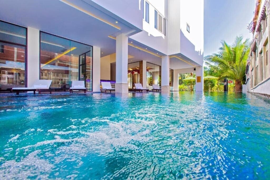 Ally Beach Boutique Hotel Hoian 4* қонақ үйі