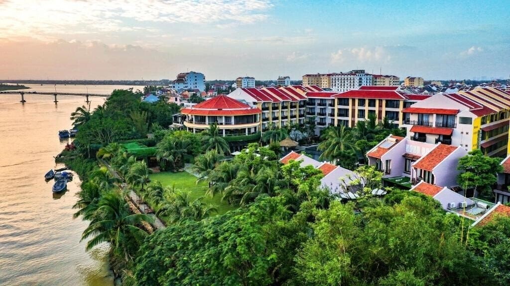 Bel Marina Hoi An Resort (ex. Hoi An Silk Marina, Hoi An Silk Marina Resort & SPA) 4* қонақ үйі