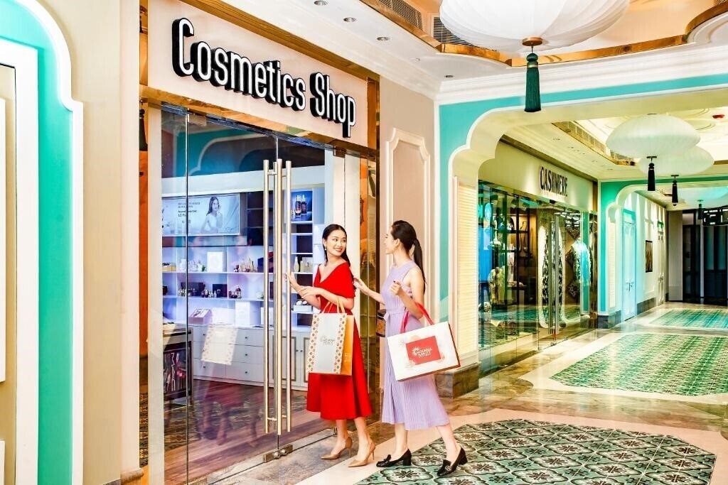 Изображение New World Hoiana Hotel 5*