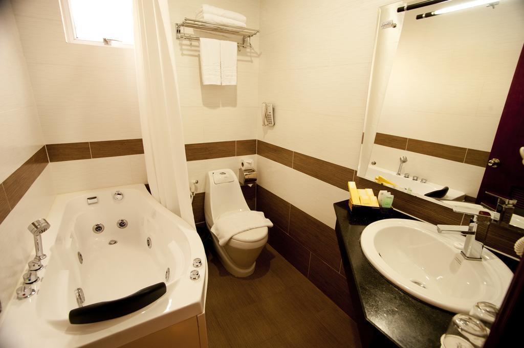 Signature Saigon 3* фотосуреті