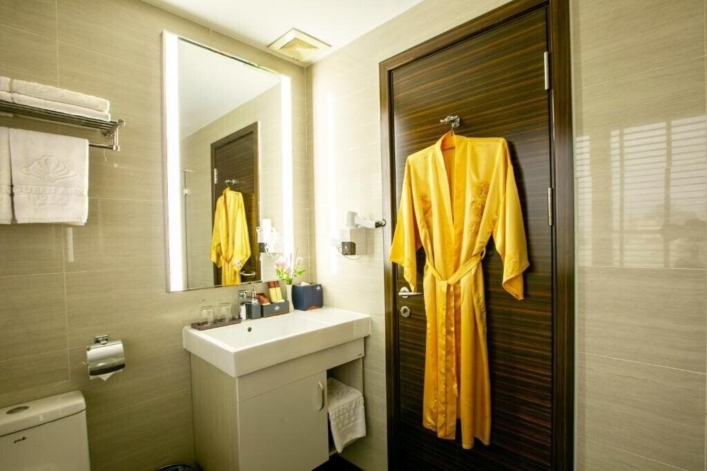 Queen Ann Hotel 3* фотосуреті