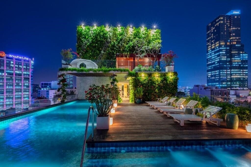 Au Lac Charner Hotel (ex. Silverland Charner) 4* фотосуреті