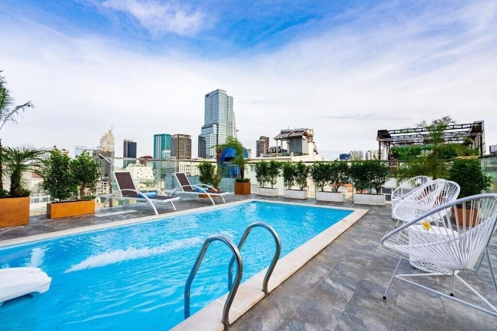 Отель Jovia Hotel Saigon 3*