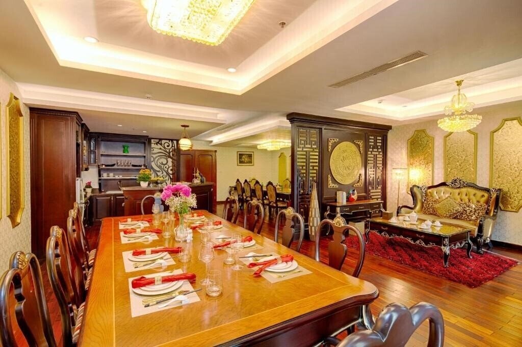 The Mira Hotel 5* суреті