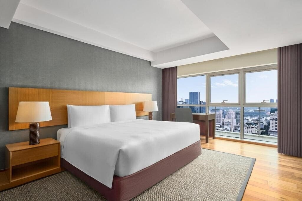 Изображение JW Marriott Hotel & Suites Saigon 5*