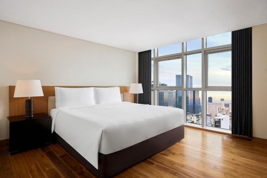 Картинка JW Marriott Hotel & Suites Saigon 5*