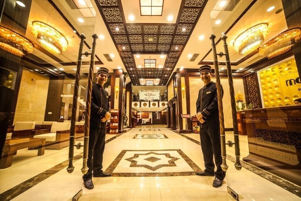 Изображение Moonlight 3*