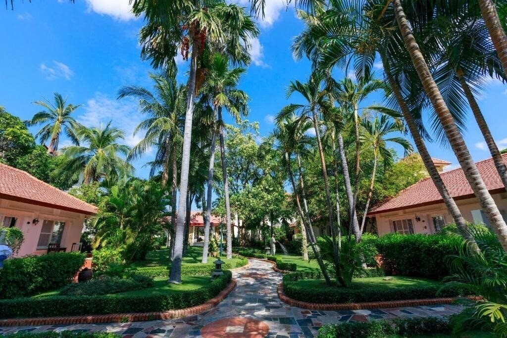 Le Aqua Resort & SPA Phan Thiet (ex. Swiss Village Resort & SPA) 4* фотосуреті