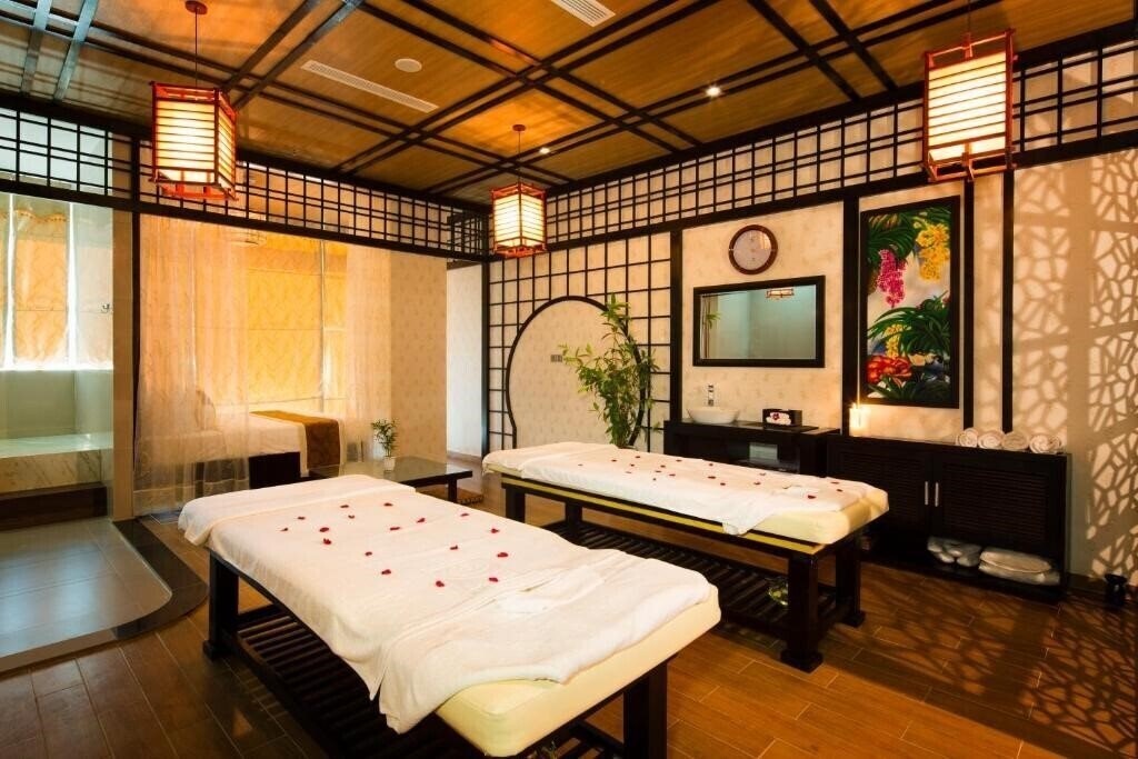 Galina Hotel & SPA (ex. Galina Hotel Nha Trang) 4* фотосуреті