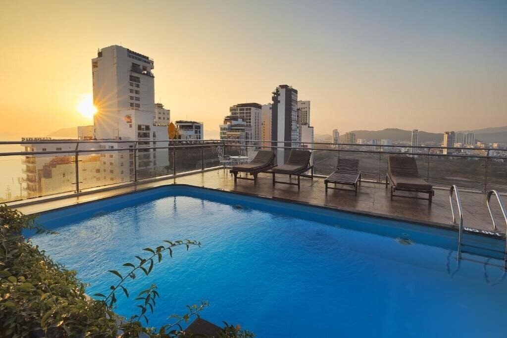 Отель The Sol Hotel Nha Trang 3*