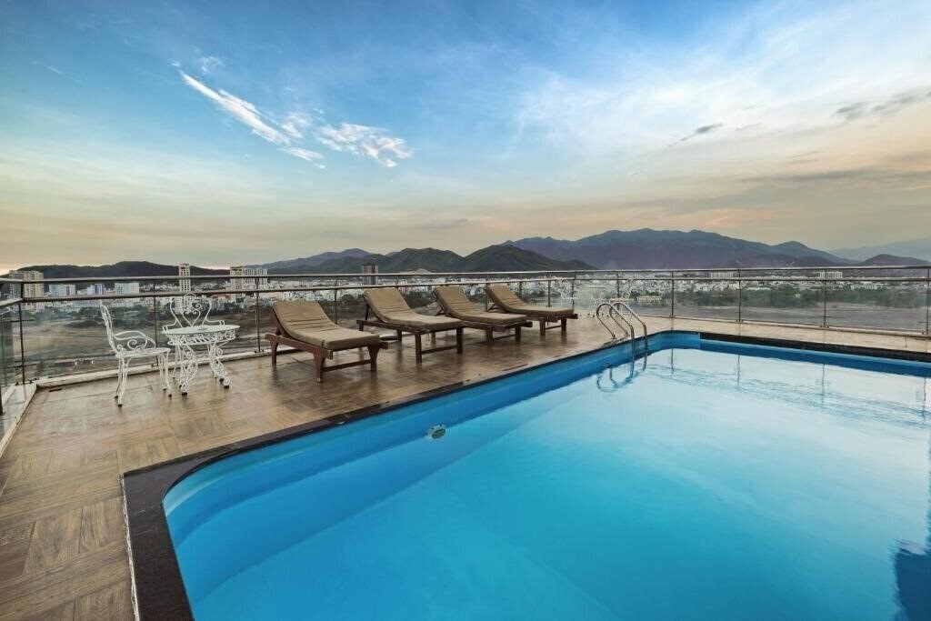 Картинка The Sol Hotel Nha Trang 3*