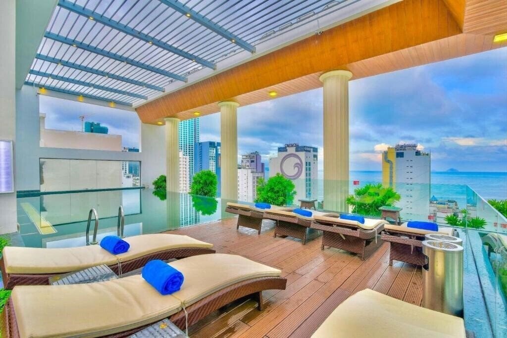 Отель Poseidon Hotel 4*