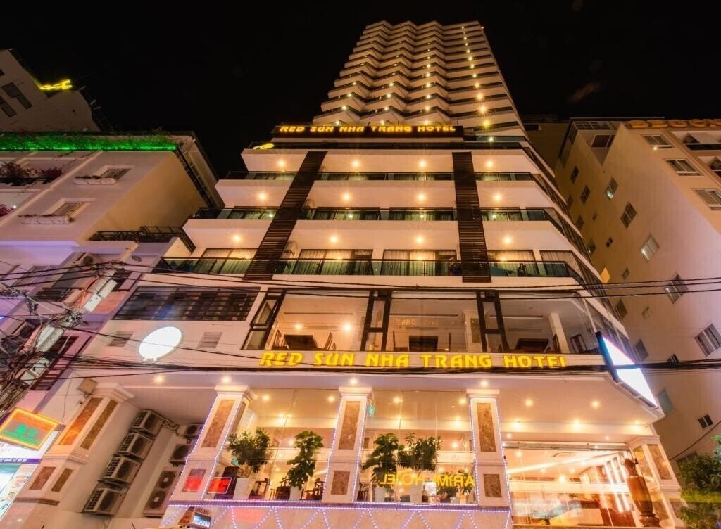 Отель Red Sun Nha Trang Hotel 4*