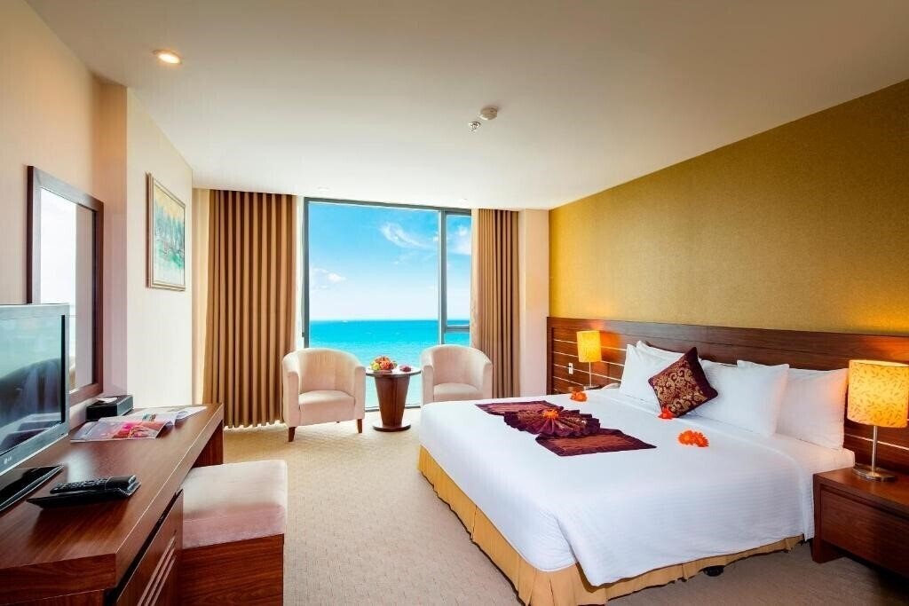 Muong Thanh Grand Nha Trang Hotel 4* суреті