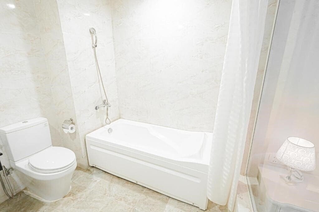 Bonjour Hotel 4* суреті