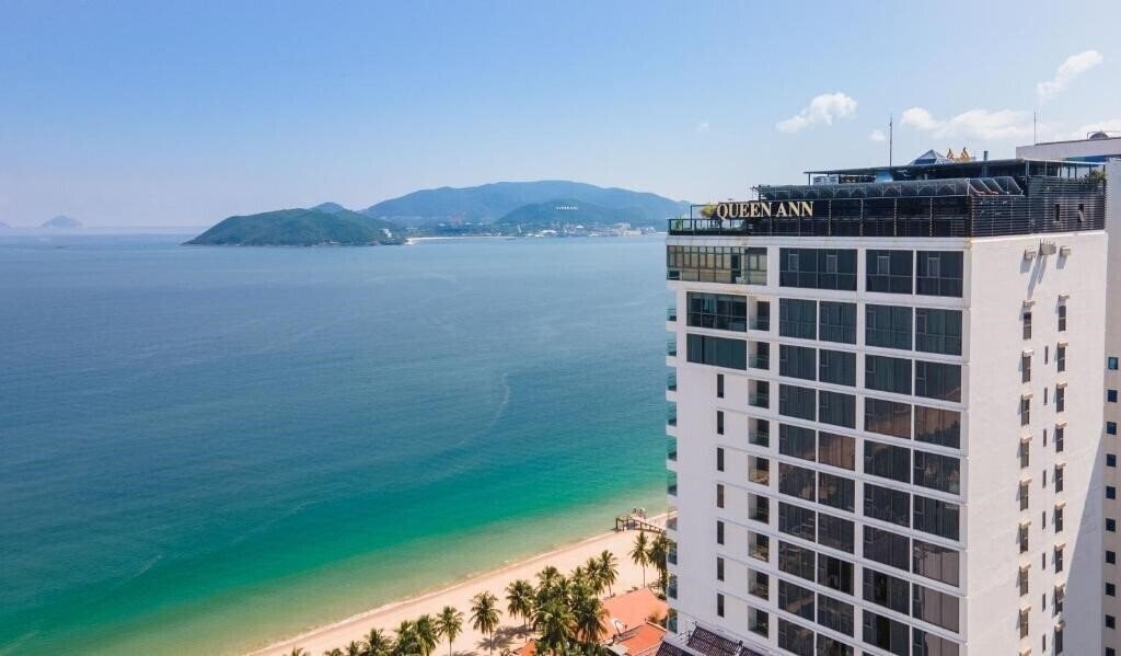 Отель Queen Ann Nha Trang 5*