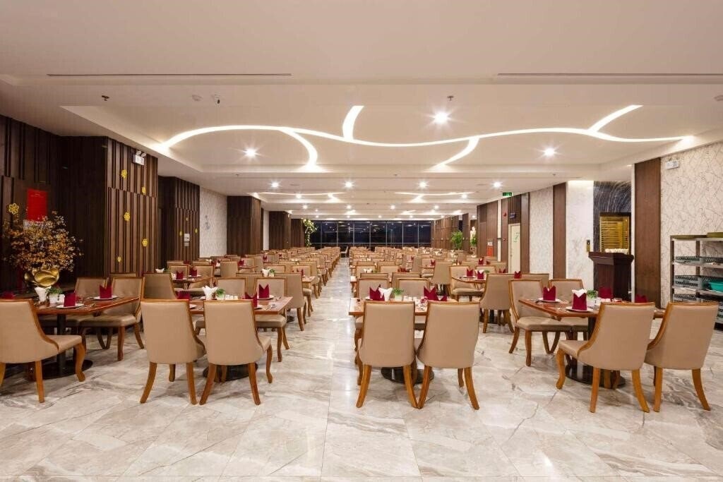 Фото Vesna Hotel 4*