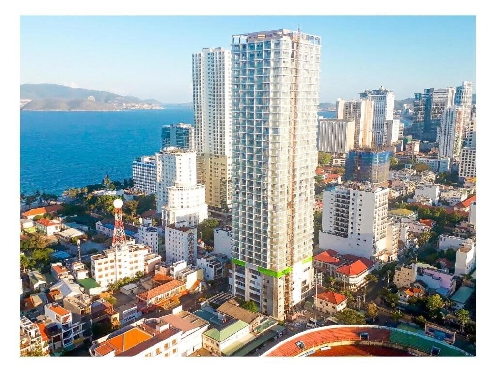 Фото D'Qua Hotel 5*