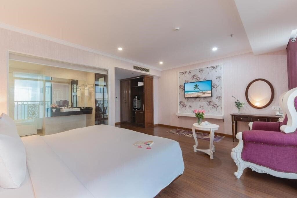 Картинка Bonjour Nha Trang Hotel 4*