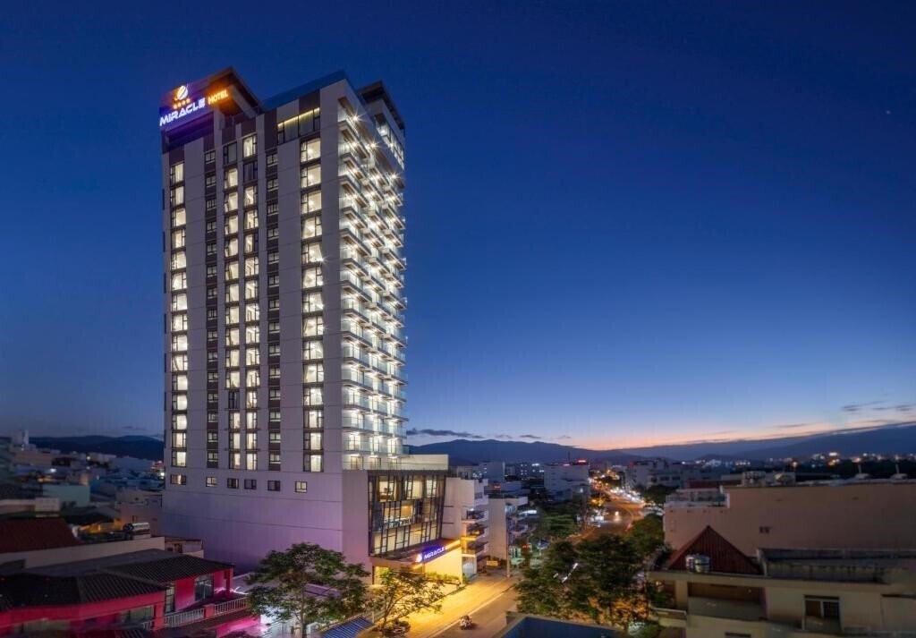 Отель Miracle Luxury Hotel 4*