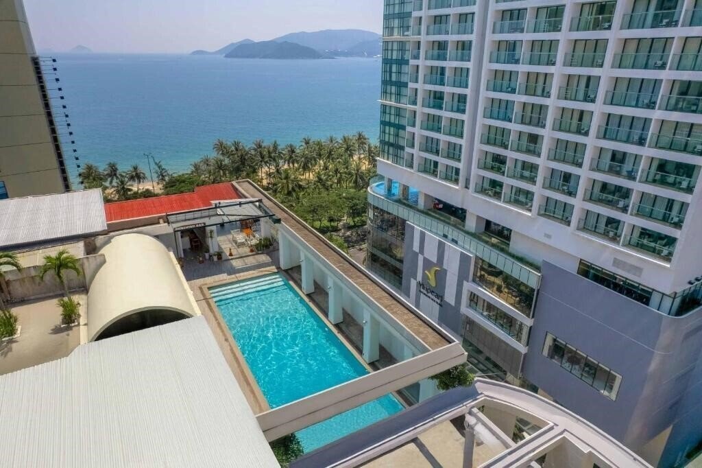 Отель Rembrandt Hotel Nha Trang 3*