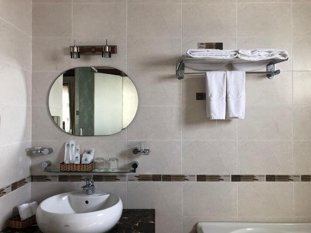 Rembrandt Hotel Nha Trang (ex. Best Western Sea & Sun, Hon Tam Sea & Sun, Best Western Mer Perle Hotel & SPA, Mer Perle Sea Sun Hotel) 3* суреті