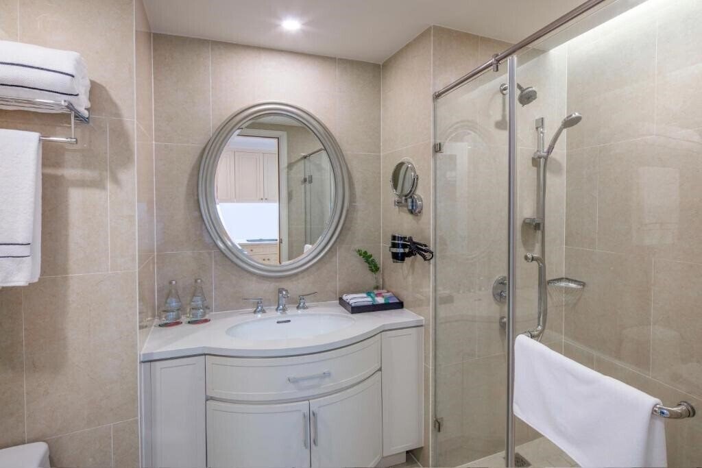 Melia Vinpearl Nha Trang Empire 5* фотосуреті