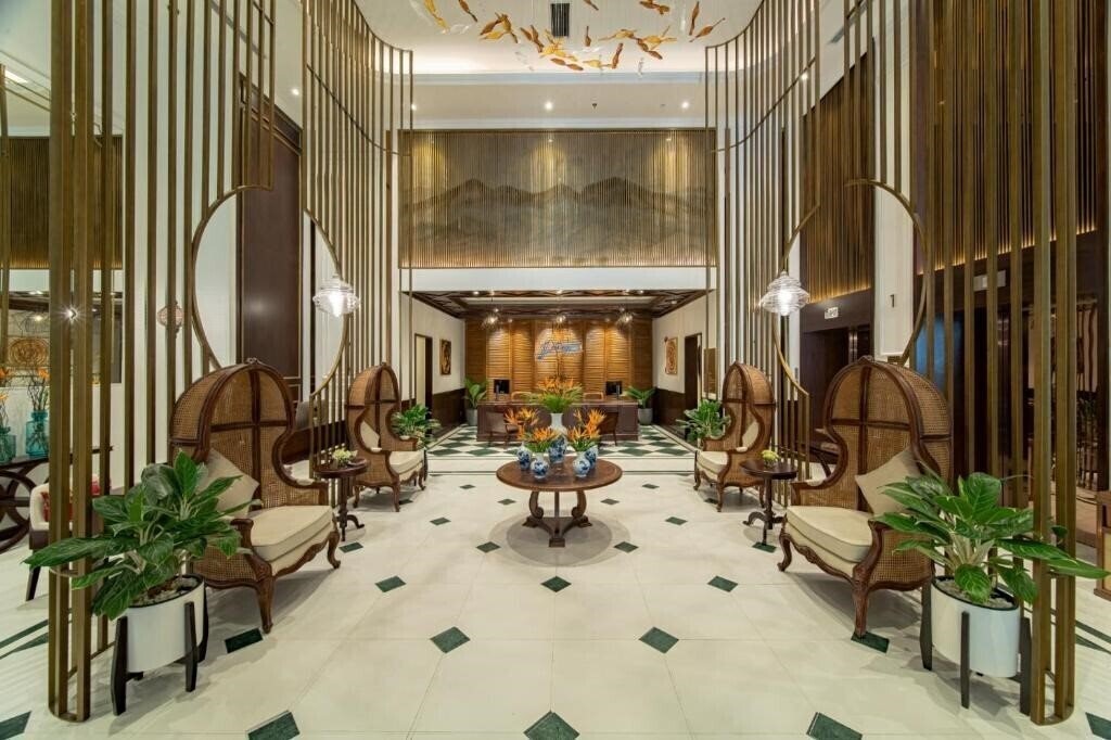Отель Potique Nha Trang Hotel 5*