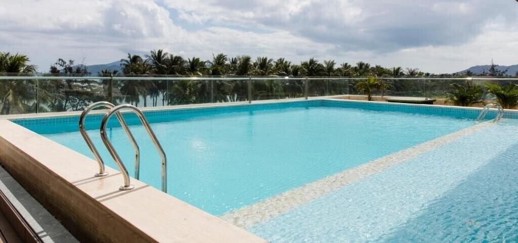 Star City Hotel & Condotel Beachfront Nha Trang 4* қонақ үйі
