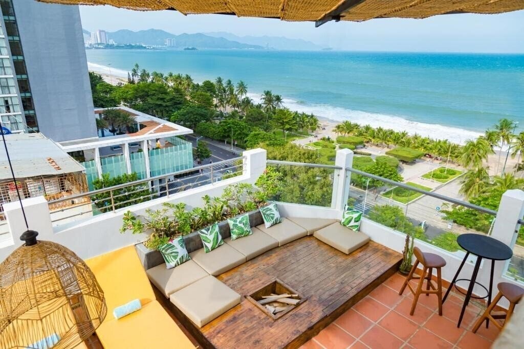 Отель Azura Gold Hotel 3*